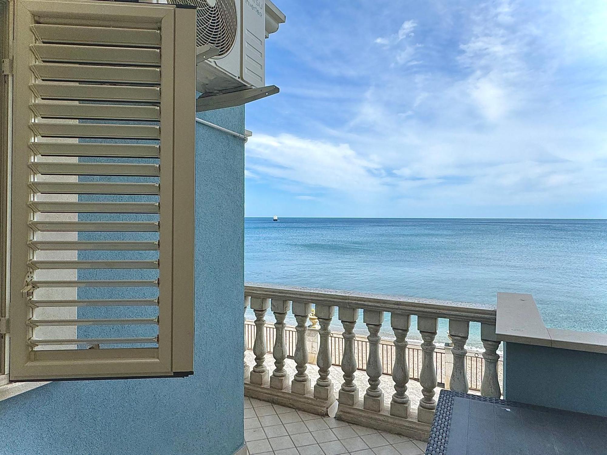 Maremare Apartments จีอาร์ดีนี นักซอส ภายนอก รูปภาพ